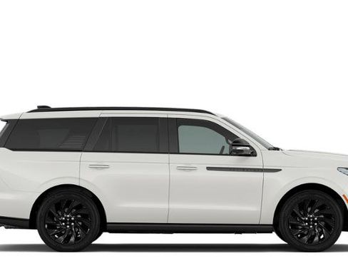 New 2026 Lincoln Navigator Reserve w/ Jet Appearance Package AWD/4WD image 5