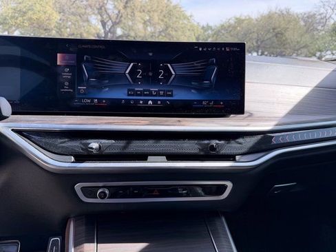 Used 2024 BMW X5 xDrive40i w/ M Sport Package image 15