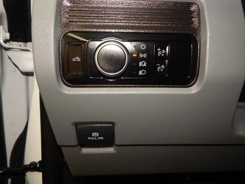 Used 2024 Ford F250 XL image 18