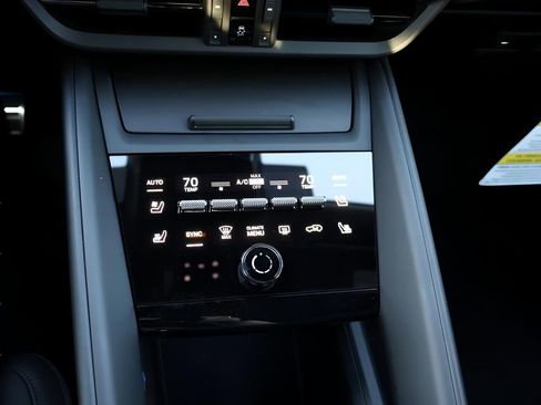 New 2025 Porsche Macan 4S Electric image 25