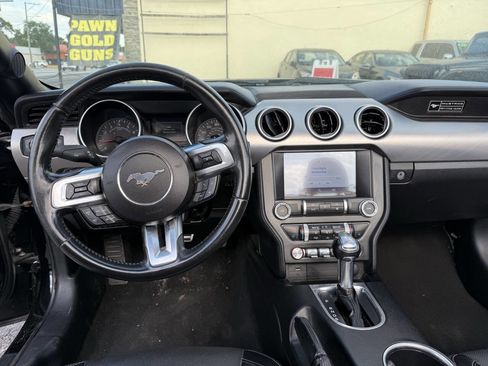 Used 2020 Ford Mustang Premium image 14