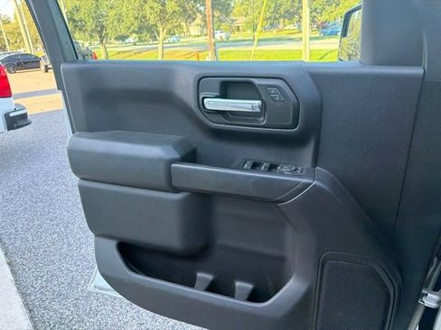 Used 2020 Chevrolet Silverado 1500 Custom w/ Custom Value Package RWD image 10