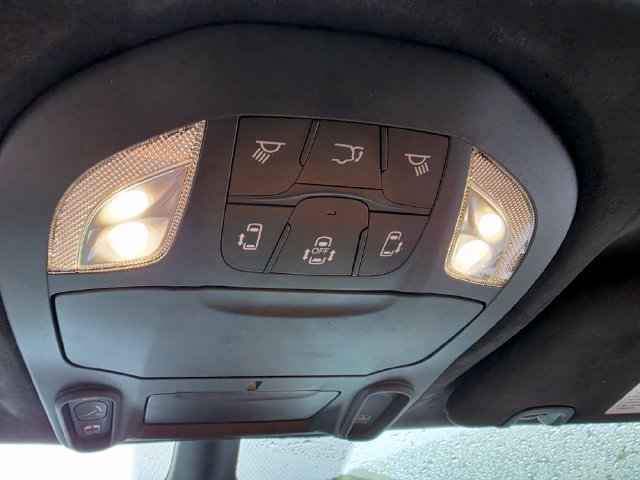 Used 2025 Chrysler Pacifica Pinnacle FWD image 24