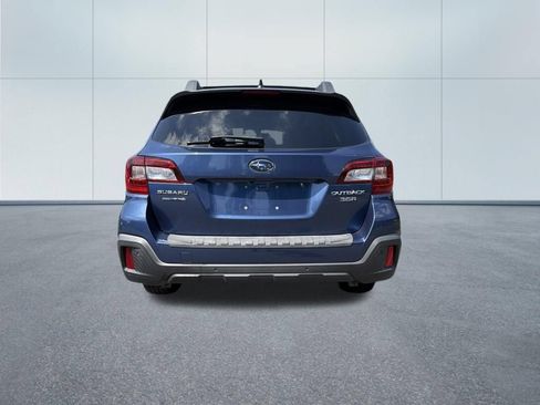 Used 2019 Subaru Outback 3.6R Limited AWD/4WD image 7