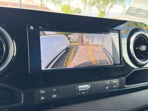Used 2025 Mercedes-Benz Sprinter 2500 image 27