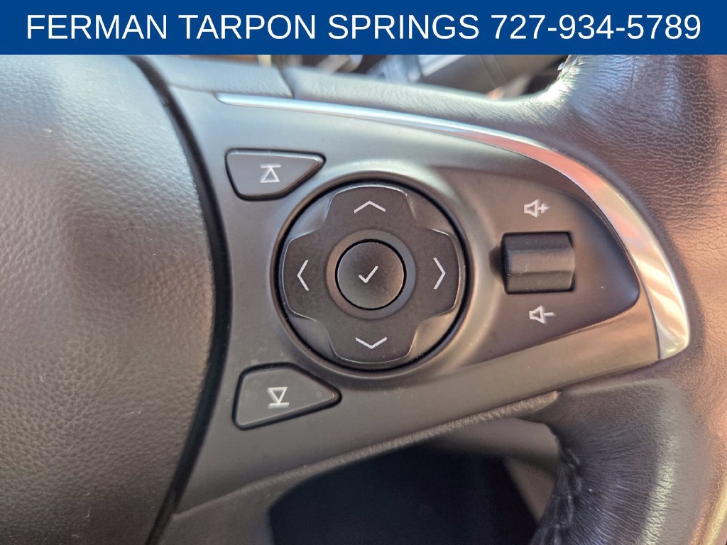 Used 2020 Buick Enclave Premium w/ Sun and Sites Package FWD image 27