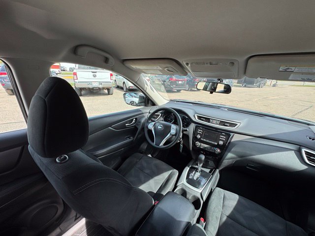 Used 2016 Nissan Rogue S AWD/4WD image 24
