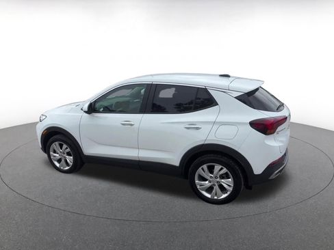 Used 2025 Buick Encore GX Preferred AWD/4WD image 10