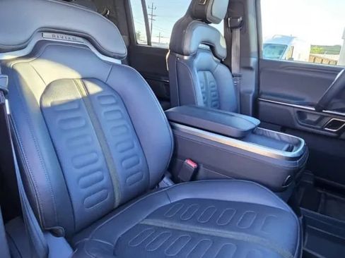 Used 2023 Rivian R1S Launch Edition AWD/4WD image 26