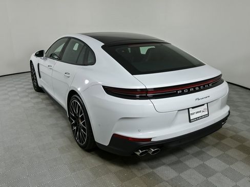 New 2025 Porsche Panamera image 3