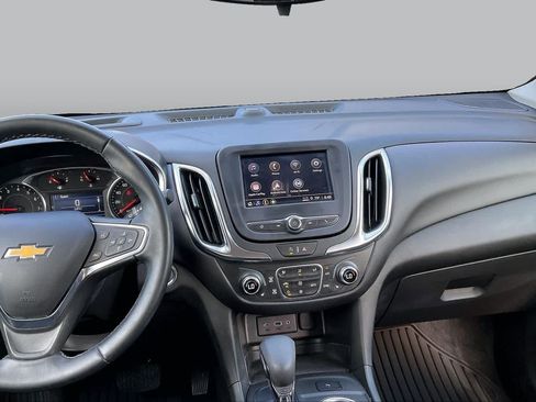 Used 2024 Chevrolet Equinox LT FWD image 8