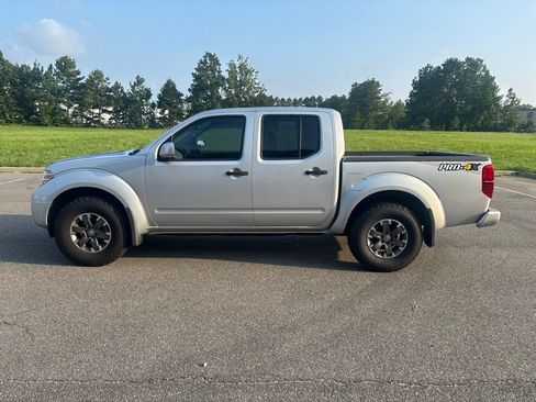 Used 2019 Nissan Frontier PRO-4X AWD/4WD image 4