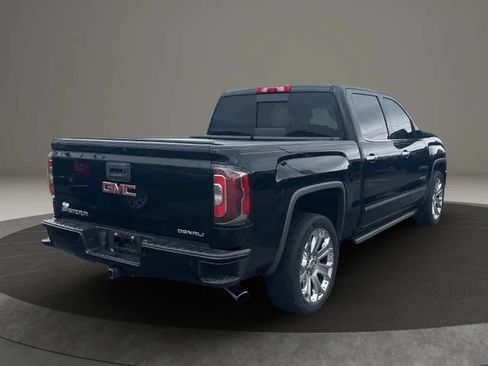 Used 2017 GMC Sierra 1500 Denali w/ Denali Ultimate Package AWD/4WD image 9