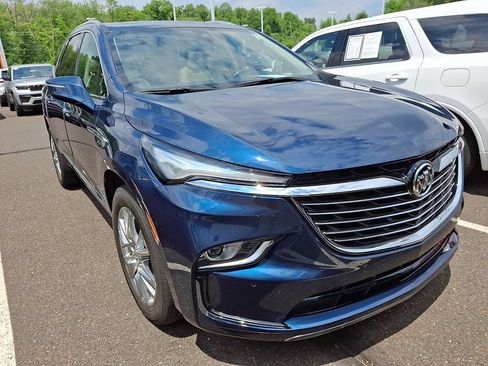 Used 2023 Buick Enclave Essence w/ Experience Buick Package AWD/4WD image 3