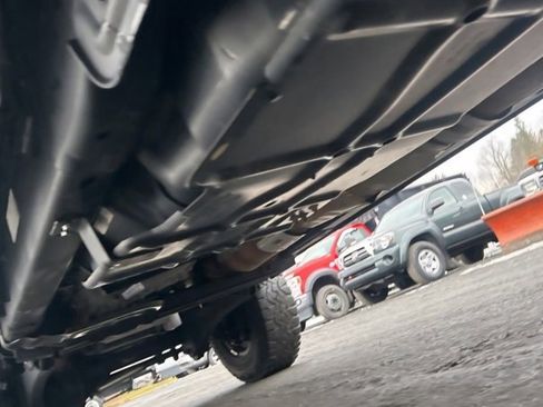 Used 2022 Ford F350 Lariat w/ Tremor Off-Road Package image 12