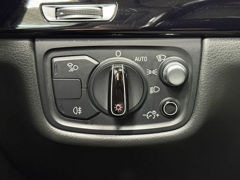 Used 2015 Audi A8 L 3.0T w/ Premium Package image 33