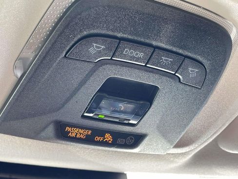 Used 2023 Toyota Corolla LE image 22