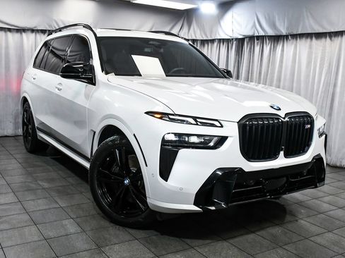 Used 2026 BMW X7 M60i AWD/4WD image 3