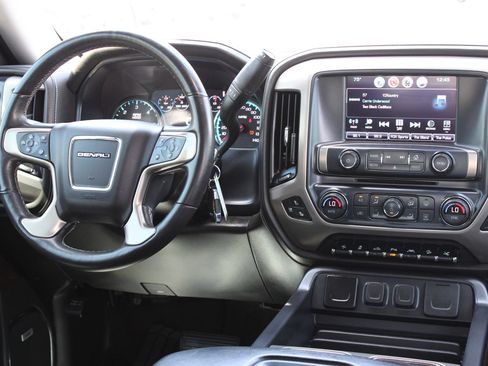 Used 2018 GMC Sierra 1500 Denali w/ Denali Ultimate Package AWD/4WD image 25