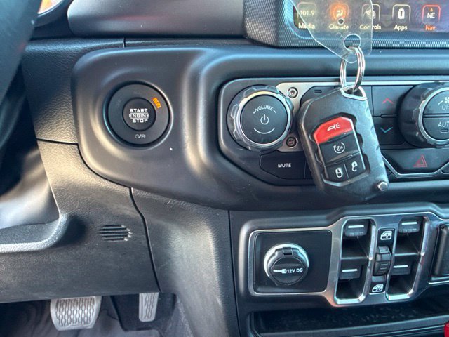 Used 2023 Jeep Wrangler Unlimited w/ Cold Weather Group AWD/4WD image 37