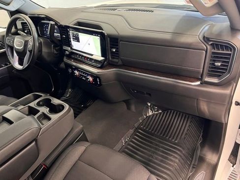 Used 2023 GMC Sierra 1500 SLE AWD/4WD image 7