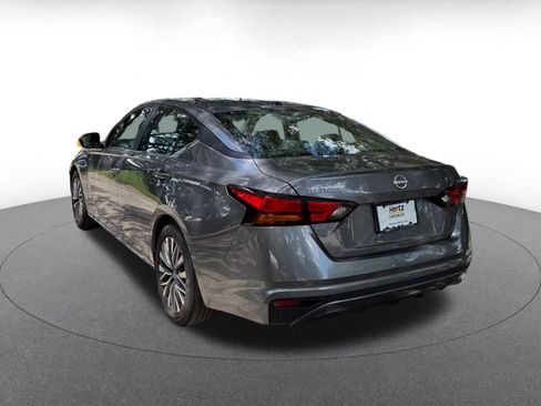 Used 2026 Nissan Altima 2.5 SV FWD image 5
