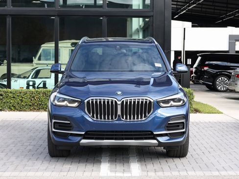 Used 2023 BMW X5 sDrive40i w/ Parking Assistance Package image 3
