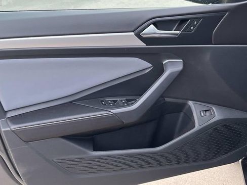 New 2026 Volkswagen Jetta SE FWD image 9