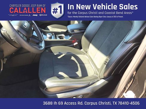 Used 2024 Jeep Grand Cherokee L Altitude AWD/4WD image 19
