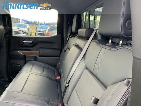 Used 2019 Chevrolet Silverado 1500 High Country w/ Technology Package image 19