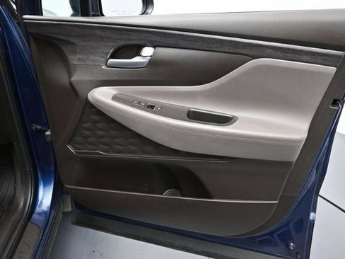 Used 2020 Hyundai Santa Fe SE FWD image 31