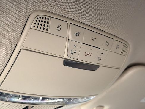 Used 2018 Mercedes-Benz GLC 300 image 40