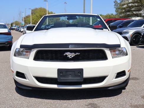 Used 2012 Ford Mustang Convertible image 4