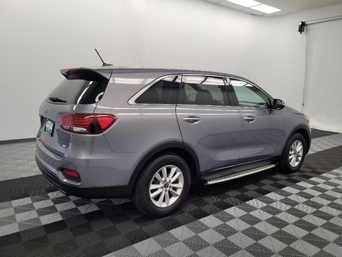 Used 2020 Kia Sorento LX FWD image 10
