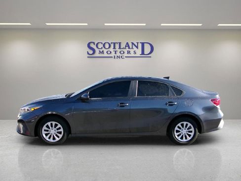 Used 2024 Kia Forte LX image 1