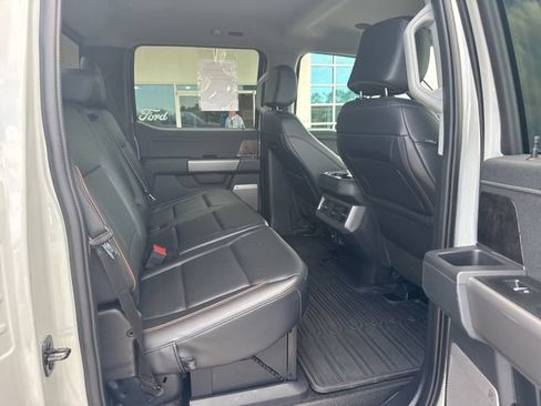 Used 2025 Ford F350 Lariat w/ Lariat Ultimate Package AWD/4WD image 16