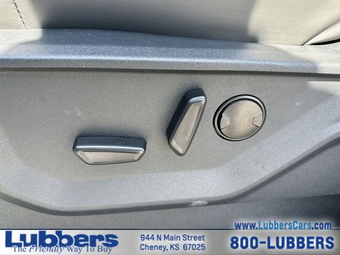 Used 2025 Ford Expedition Active AWD/4WD image 11