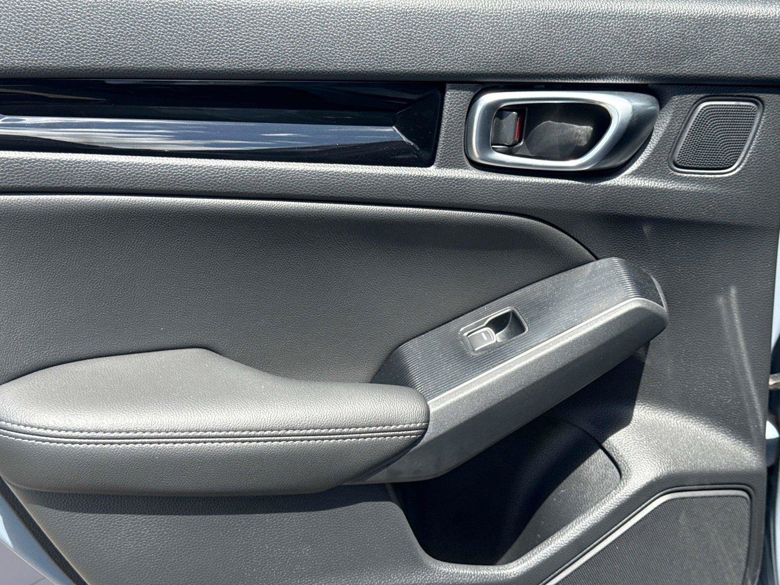 Certified 2024 Honda Civic Sport Touring image 12