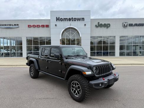 Used 2024 Jeep Gladiator Rubicon w/ Convenience Group image 1