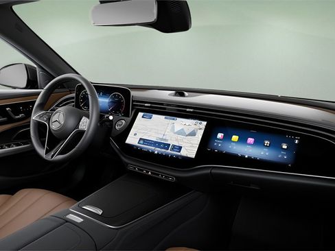 Used 2025 Mercedes-Benz E 350 Sedan image 41