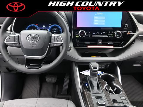 New 2026 Toyota Highlander Limited AWD/4WD image 20