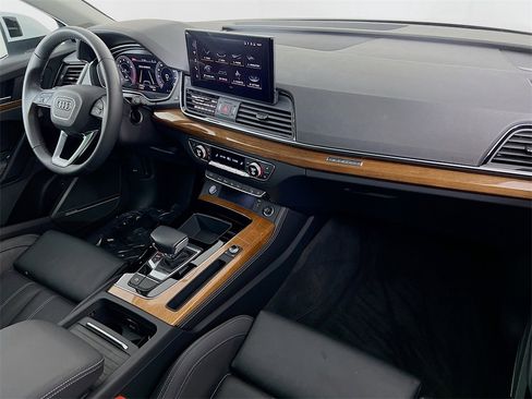 Used 2023 Audi Q5 2.0T Prestige image 30