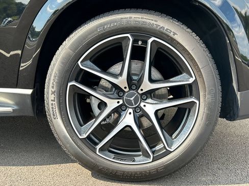 Used 2025 Mercedes-Benz GLE 53 AMG 4MATIC Coupe w/ Driver Assistance Package image 36