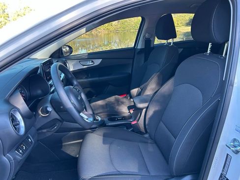 Used 2024 Kia Forte LXS w/ LXS Technology Package image 14