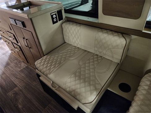 Used 2019 Mercedes-Benz Sprinter 170 image 32