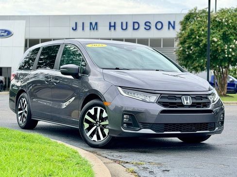 Used 2025 Honda Odyssey EX-L image 2