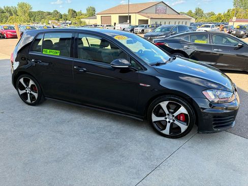 Used 2017 Volkswagen GTI Autobahn FWD image 4