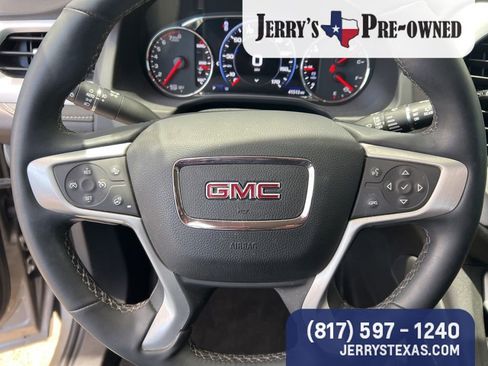 Used 2023 GMC Acadia SLT w/ Technology Package FWD image 12
