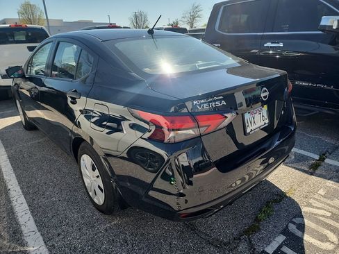 Used 2024 Nissan Versa S w/ Trunk Package image 6