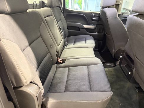 Used 2018 Chevrolet Silverado 2500 LT AWD/4WD image 11